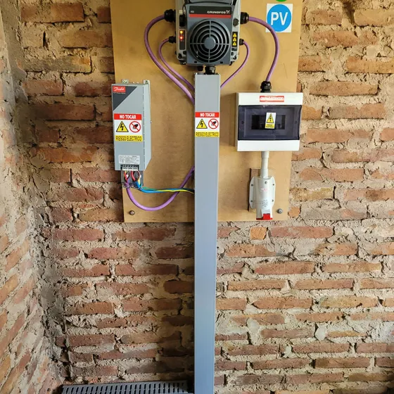 Bombeo Solar y Sistema Fotovoltaico
