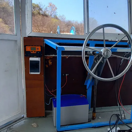 Catamarán con Energía Solar